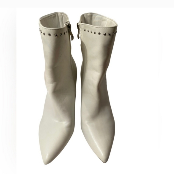 White Ankle Boots Size 8.5 by Olivia & Kate - Picture 7 of 8